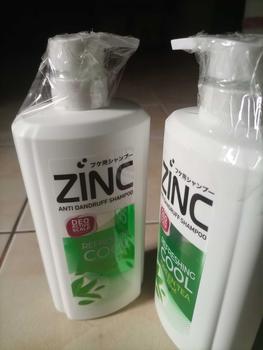 Product Review of Zinc Shampoo Refreshing Cool Botol 680ml x2 from M** A**n 0