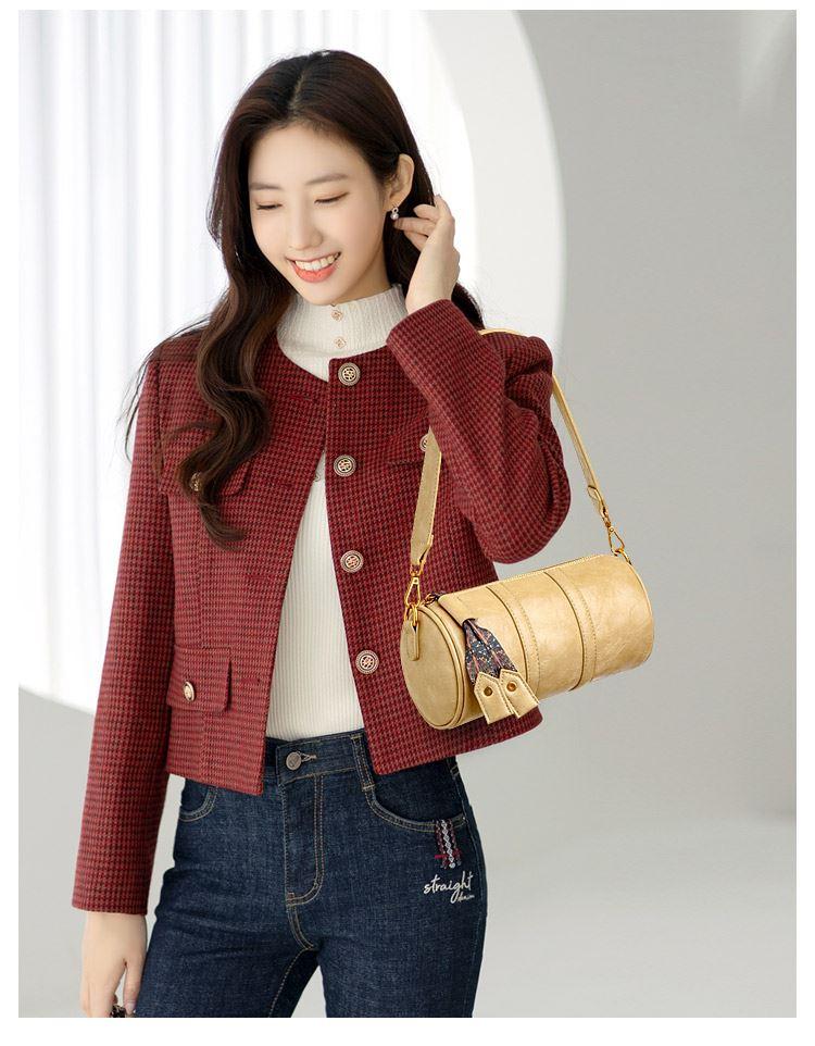 Tas Wanita Retro Baru 2025 Tas Bahu Serbaguna Desain Ceruk Kelas Atas Tas Silinder Mewah Ringan Multifungsi untuk Berbagai Kegunaan Tas Wanita Retro Baru 2025 Tas Bahu Serbaguna Desain Ceruk Kelas Atas Tas Silinder Mewah Ringan Multifungsi untuk Berbagai Kegunaan