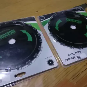 20 Sawtooth Mata Pisau Mesin Potong Rumput Bulat / Bilah Melingkar Mesin Pemotong Rumput