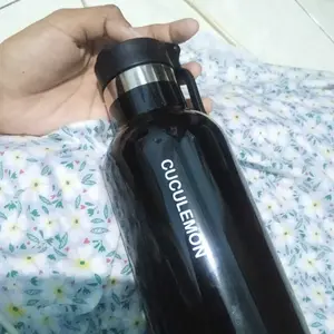 CUCULEMON Tumbler Air Termos Tahan Panas Dingin Stainless Steel 304 Botol Minum 1 Liter Gold Portabel Gelas Insulasi Vakum Ganda