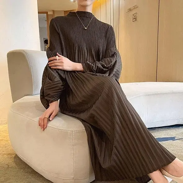 (Ready Stock) Korea Women Fashion retro loose pleated maxi dress