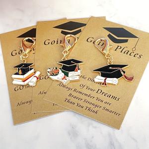 Conjunto de 10 llaveros con gorro de graduación, metálicos con tarjeta inspiradora, decorativos para bolso y llaves, regalo para graduados adultos, en temporada de graduación.