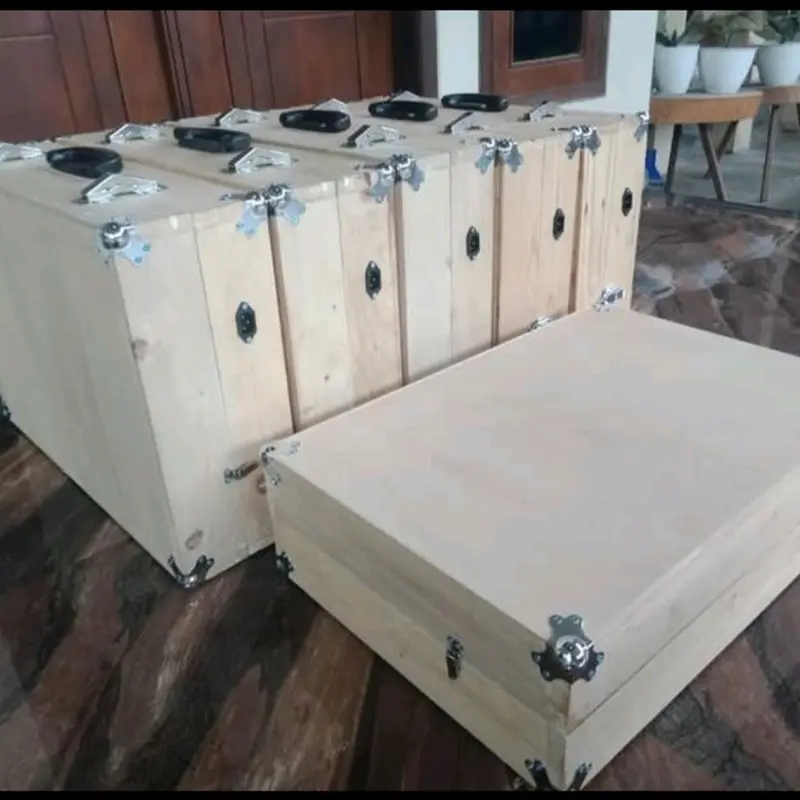 playbox portabel monitor 32 inch 4