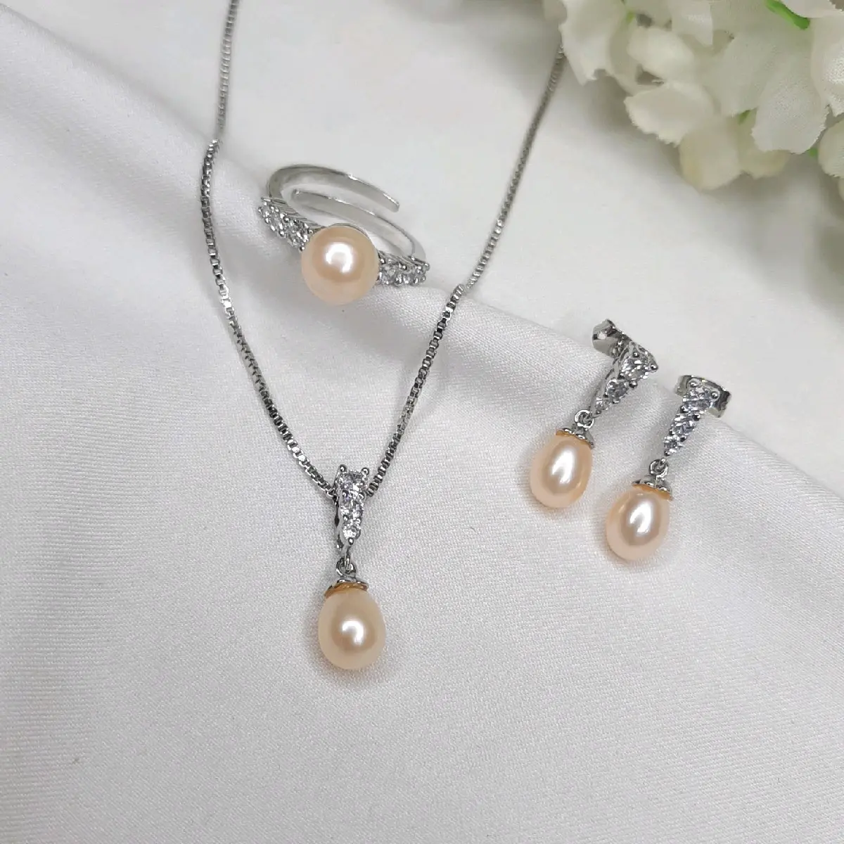 perhiasan Set model simple cantik mutiara asli