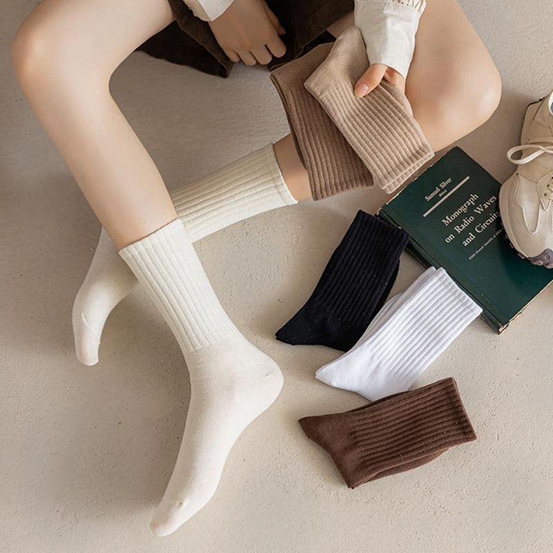 Product Introduction of Black White Women Socks Autumn Winter Middle Tube Sock Korean Japanese Ins Trend Cotton Coffee Retro Designer Socks for Student 9