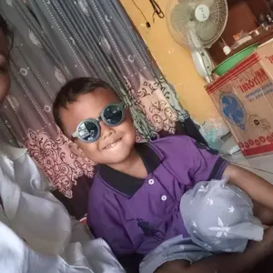 AZAHRA Kacamata Hitam Untuk Bayi Usia 0-8 Tahun Kacamata Anak/Bayi Plastik Kacamata hitam Hitam Fashion