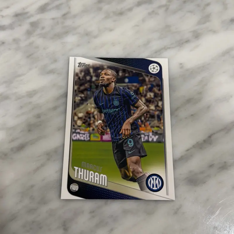 Kartu bola inter marcus thuram topps ucc 2026