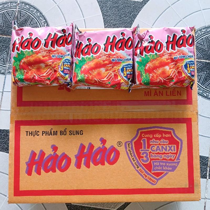 1 thùng mì tôm Hảo Hảo chua cay gồm 30 gói bổ sung 333mg Canxi