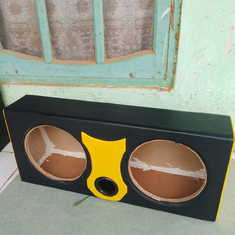 BOX SUBWOOFER DOBEL UNIVERSAL 10 INCH BAHAN MDF KETEBLAN 18 MM 5