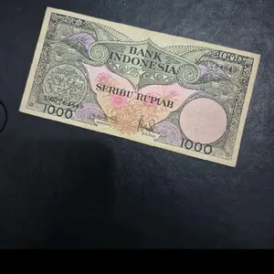 Koleksi Uang Kuno Indonesia 1000 Bunga Tahun 1959 Kondisi UNC atau Gress Baru dan Tidak Pernah Beredar.