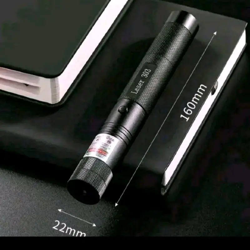 LASER GREEN POINTER 303  5000MW warna hijau  Batrei Cas jarak jauh FREE Charger dan Kunci Senter 4
