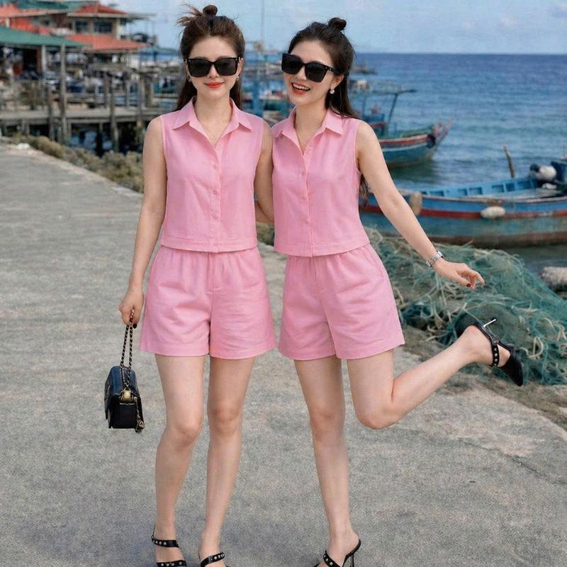Set đồ nữ Sea Whisper 5 màu sát nách, quần cộc, lưng thun phía sau, chất liệu Đũi vân