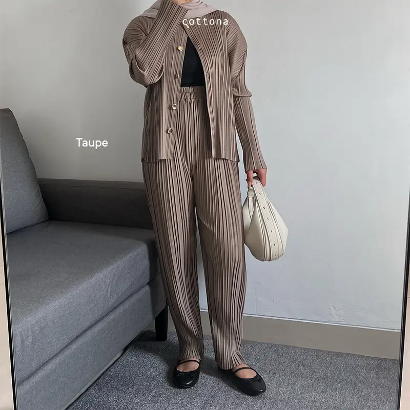 Cottona - Kyla Pleated One Set - Plisket One Set 4