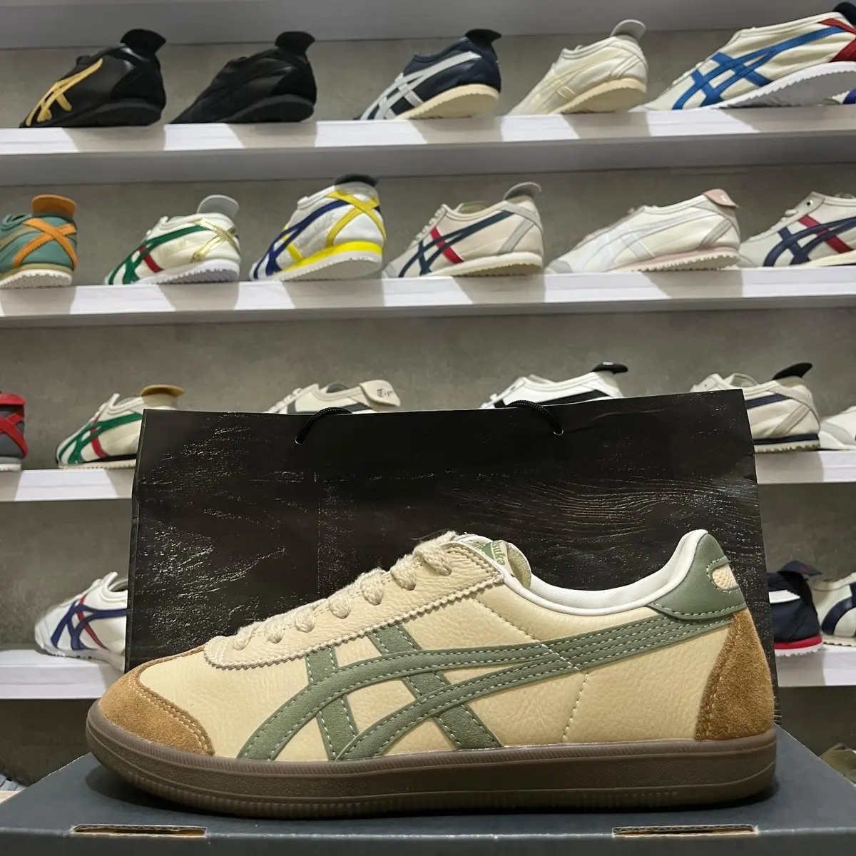 sepatu tokuten beige green