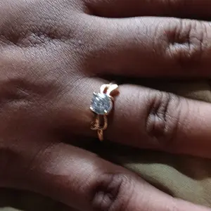 Cincin Terbaru Permata Gold Titanium Elegan Cantik Ala Korean Style Anti Karat Anti Luntur Tahan Lama untuk Tampilan Mewah dengan Desain Modern