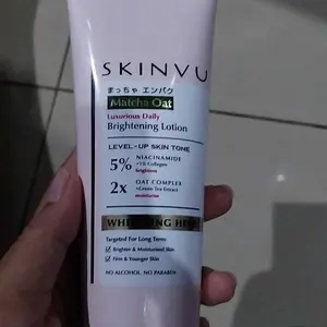 SKINVU WHITENING Glowing Set Bodycare Matcha Oat Brightening Lotion & 9in1 Body Scrub By Skinfu BPOM RI No NA18230106445 Original Produk