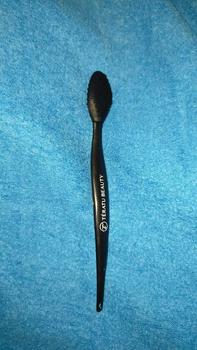 Product Review of TERATU BEAUTY Lip Scrub Stick Silicone Brush (Scrub Bibir Kering Praktis Reuseable dan Tahan Lama) from U**5 0