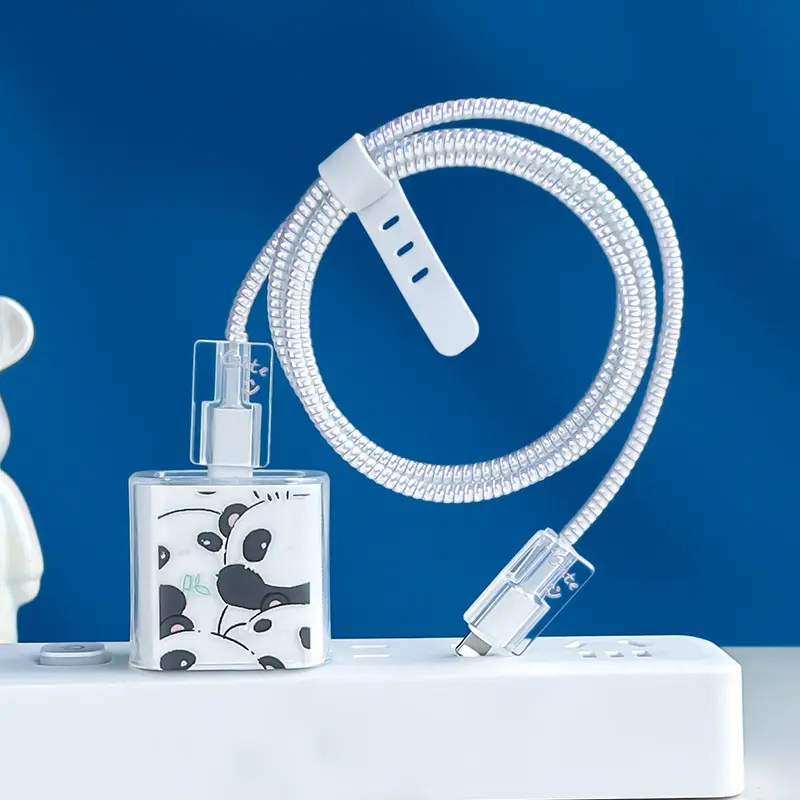 Panda Rame Pegang Daun