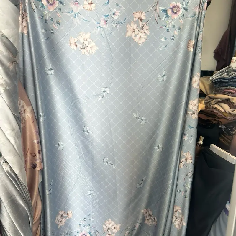 kain baju /arabian silk premium harga yg tertera per setenggah meter