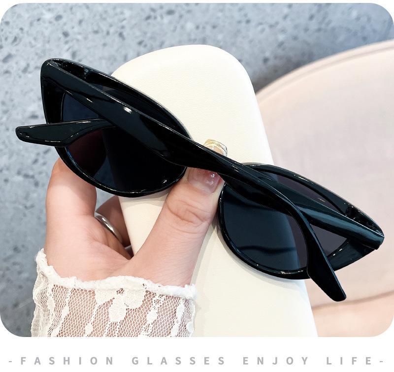 Product Introduction of Versatile Personality Black Narrow Frame Sunglasses Women's Technical Sunglasses High-Grade European and American Fashion Trending Glasses Photo 10