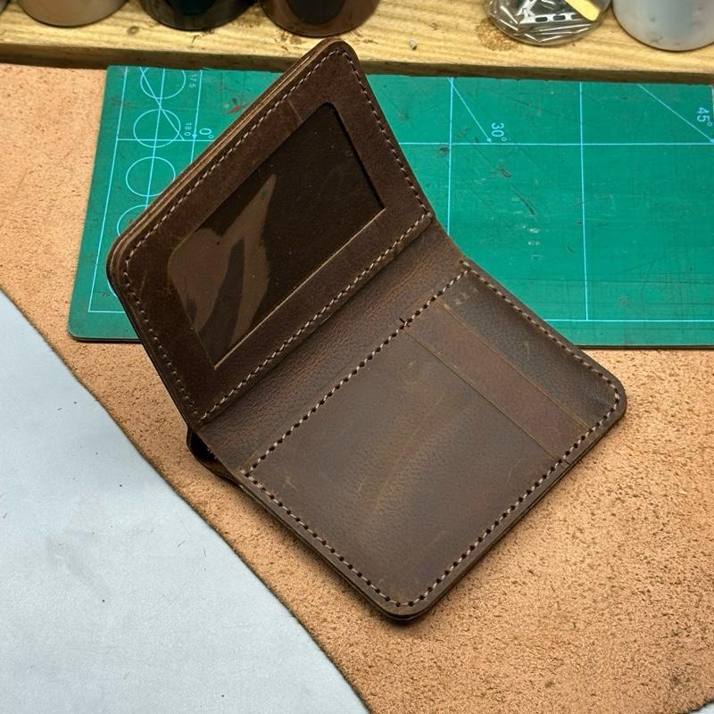 Ví Đứng Nam , Da Bò Sáp Và Da Bò Nappa Mềm, Khắc Tên Theo Yêu Cầu, Bảo Hành 12 Tháng , Thương Hiệu SAGO Wallet