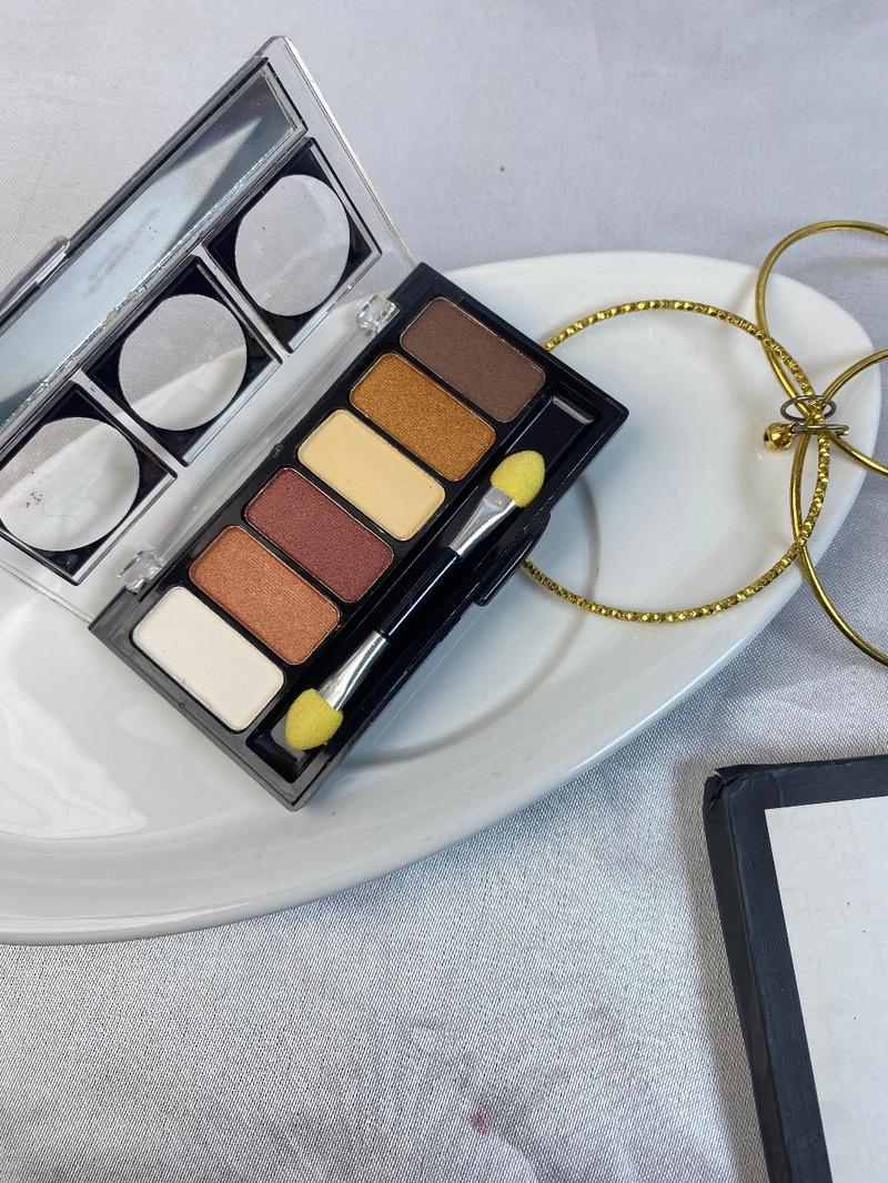 Product Introduction of EYESHADOW & HIGHLIGHTER Glamour Wajah Mempercantik 1