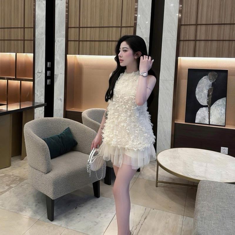 Set trắng kem áo ren chun sát nách mix chân váy 2 lớp lưới 2