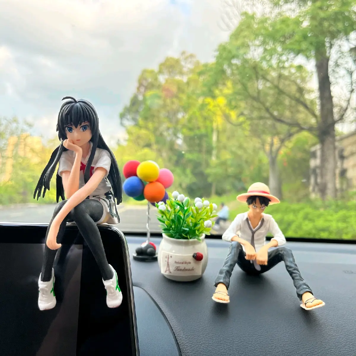 Pajangan Dashboard Mobil Model Luffy One Piece Yukino