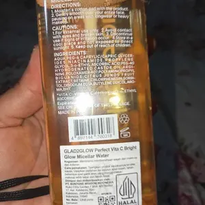 [New] Glad2Glow PERFECT VC BRIGHT GLOW MICELLAR WATER 130ml/ 230ml/ 300ml-Pembersih Wajah Vita C Citrus Junos Untuk Menghapus Makeup Waterproof Membersihkan Kotoran Mencerahkan Melembabkan Kulit Sensasi Segar Glowing Tidak Lengket All Skin Type VITA C