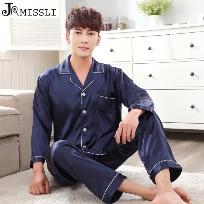Zavyn Setelan Piyama Satin Pria Long Sleeve
