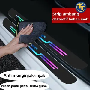 Tesoteam 4Pcs Universal Car Door Step Sill Plate Mobil Stick Stiker Reflektif Tahan Air Dan Tahan Pelindung Sill Plate Berwarna-warni Sticker Mobil Bahan Carbon Fiber Ukuran 4.5*25CM & 4.5*50CM