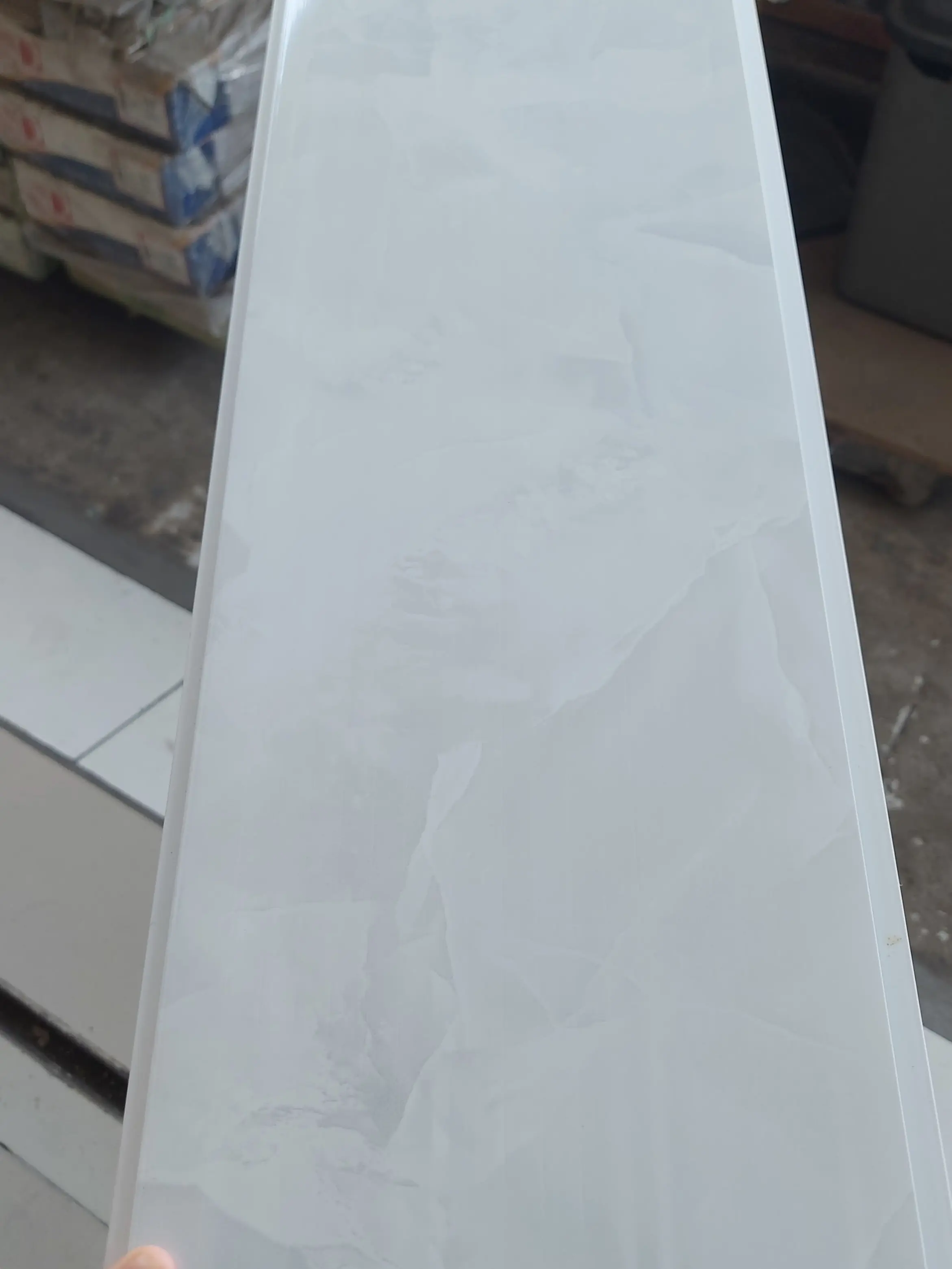 Plafon PVC Motif Glossy Merk Modern Tipe P.208.029