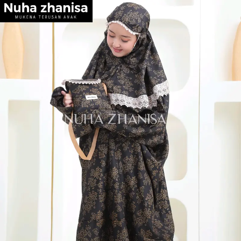 mukena terusan anak  usia 3-12 tahun ,bahan katun foil Mukenah Cantik Motif Renda  Simple Mewah d sertai renda ziper hitam 7