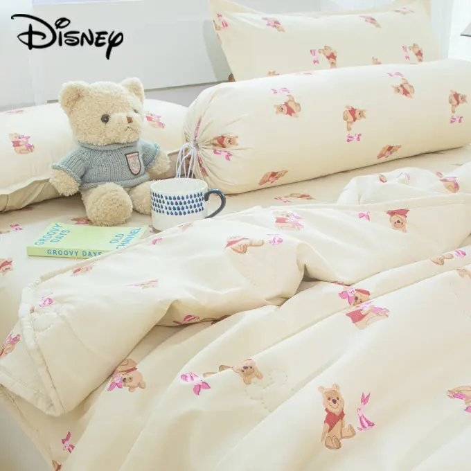 Disney Unitwo Winniei the Pooh Bedding Set – Sprei, Bedcover & Sarung Bantal Karakter