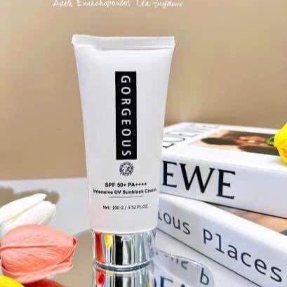 Gorgeous Kem Chống NắngGorgeous SPF50+ PA++++ 100g Hỗ Trợ Chống Nắng Nâng Tone Da