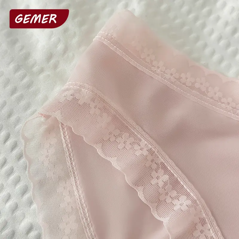 GEMER 7 Pcs Celana Dalam Wanita Bahan Ice Silk Seamless Anti Bakteri, Lembut Ramah Kulit, Pinggang Renda Romantis, Cocok Untuk Wanita Muda