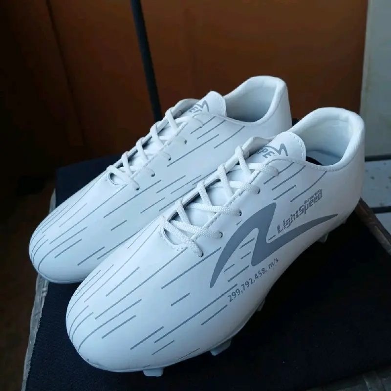 Sepatu Bola Anak Remaja Specs Reborn Putih 2
