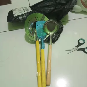 3SET SEROK PENGGORENGAN KECIL/PENIRIS SEROK BAWANG/IRUS SAYUR SEDANG GAGANG KAYU/CENTONG SAYUR/SUTIL KECIL/SPATULA KECIL PEGANGAN KAYU/SEROK/IRUS/SUTIL/SPATULA/SODET MURAH Kitchenware