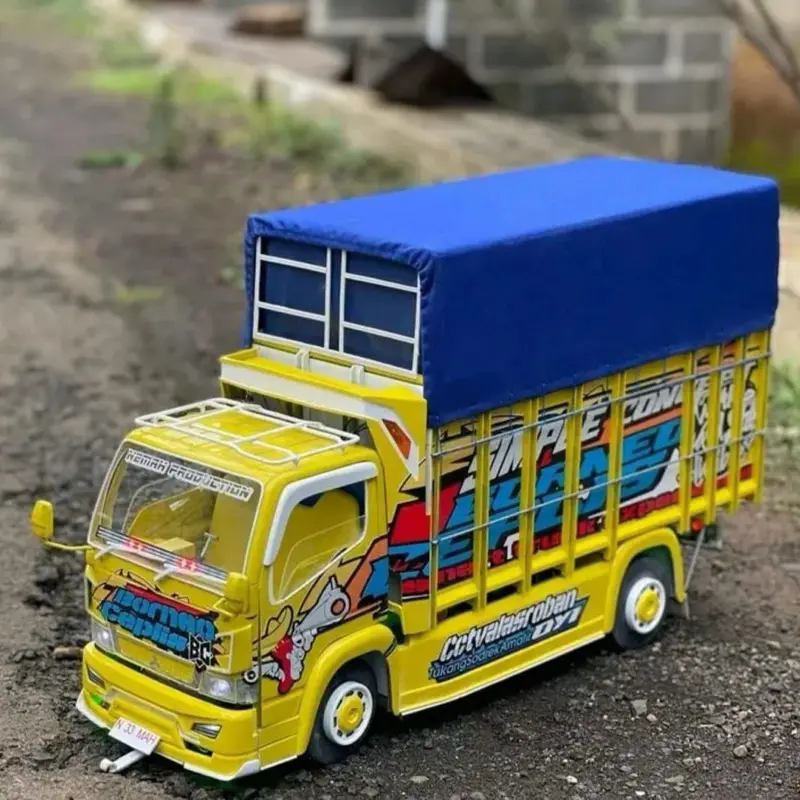 mainan anak edukasi miniatur truk oleng full variasi lampu dan free terpal termurah Roda 2