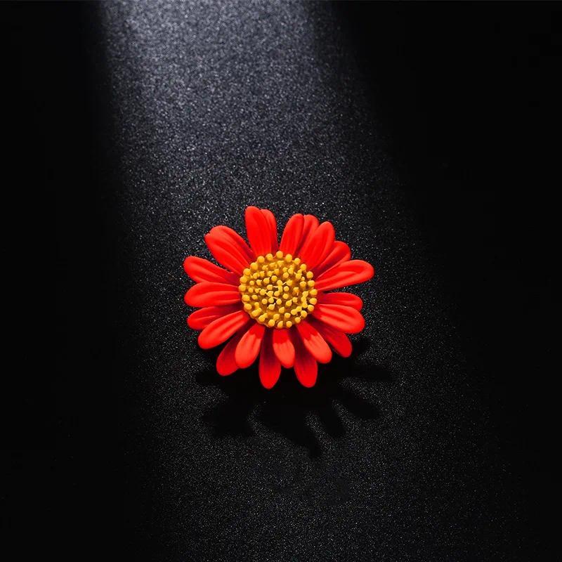 Product Introduction of Cute Small Daisy Flower Women Brooch Pins for Hijab Hats Dress Bags Jewelry Accessories 15