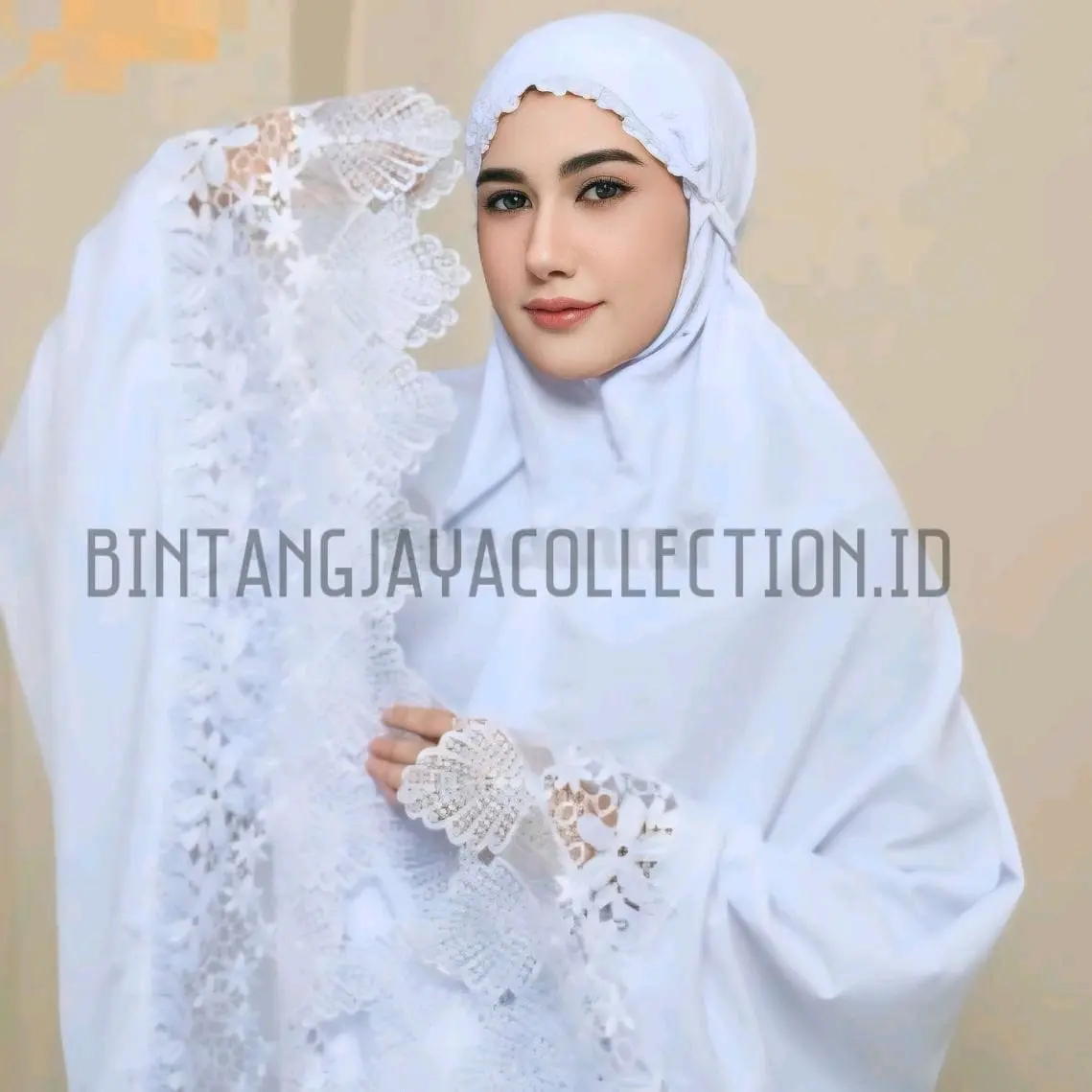mukena prada katun putih renda import