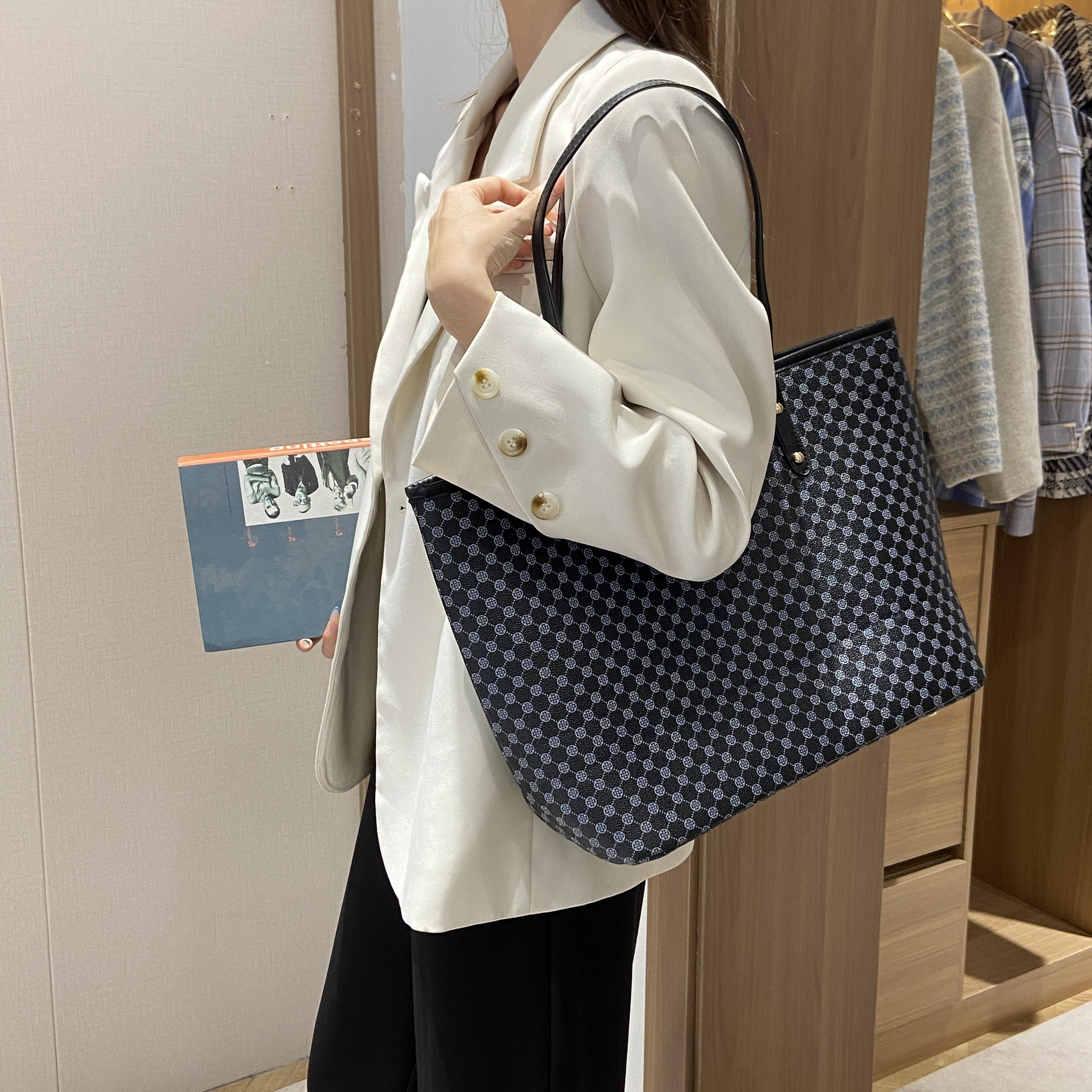 CH10ZND TAS-MORA CLASSIC Tas Wanita Elegan dengan Desain Mewah dan Tali Panjang untuk Gaya Harian tote bag wanita terbaru  tas selempang cewek terbaru 2026  tas sling bag  tote bag wanita kuliah tas wanita selempang model baru 2026