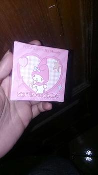 Product Review of [Official] FOCALLURE X Sanrio #CallMeBeauty Bare-skin UV Cushion & Matte Setting Loose Powder 2PCS from D**🍩 0