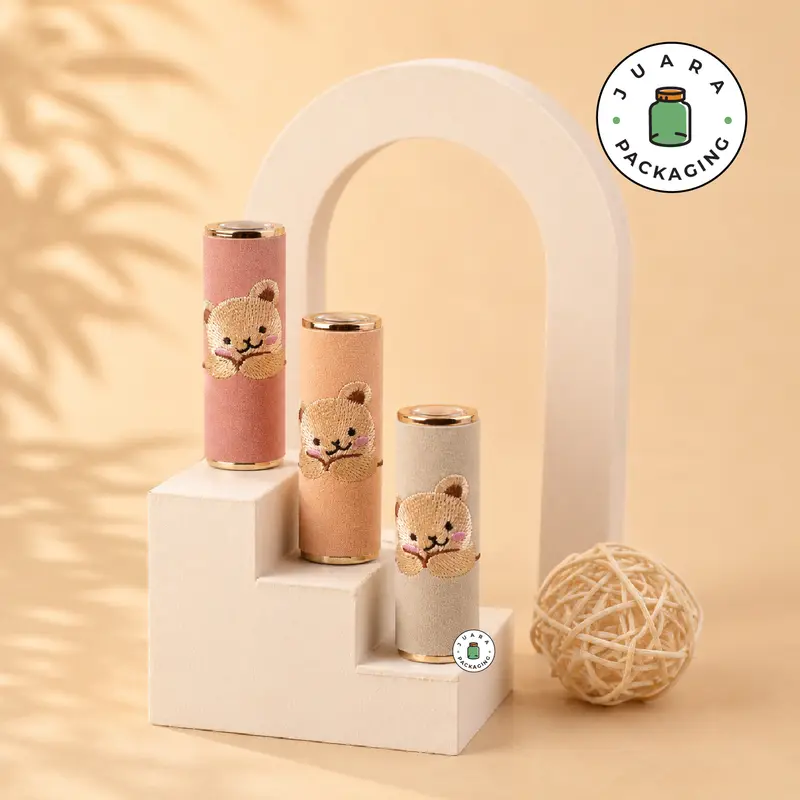 Wadah Lipstik 3.5gr Motif Beruang Lucu – Kemasan Kosmetik Warna Pink Cream Abu untuk Lipstik, Lip Serum, Lipbalm, Makeup Refill Lipstick Unik Imut 3.5 gr 3.5 gram