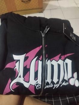 Product Review of HOODIE BOXY Menyala ZipperJAKET ZIPPER BOXY SABLON FOAMING DAN AKSEN MENYALA BLACK PING PRIA WANITA Unisex Hitam Sweater Santai from B**🍞 0