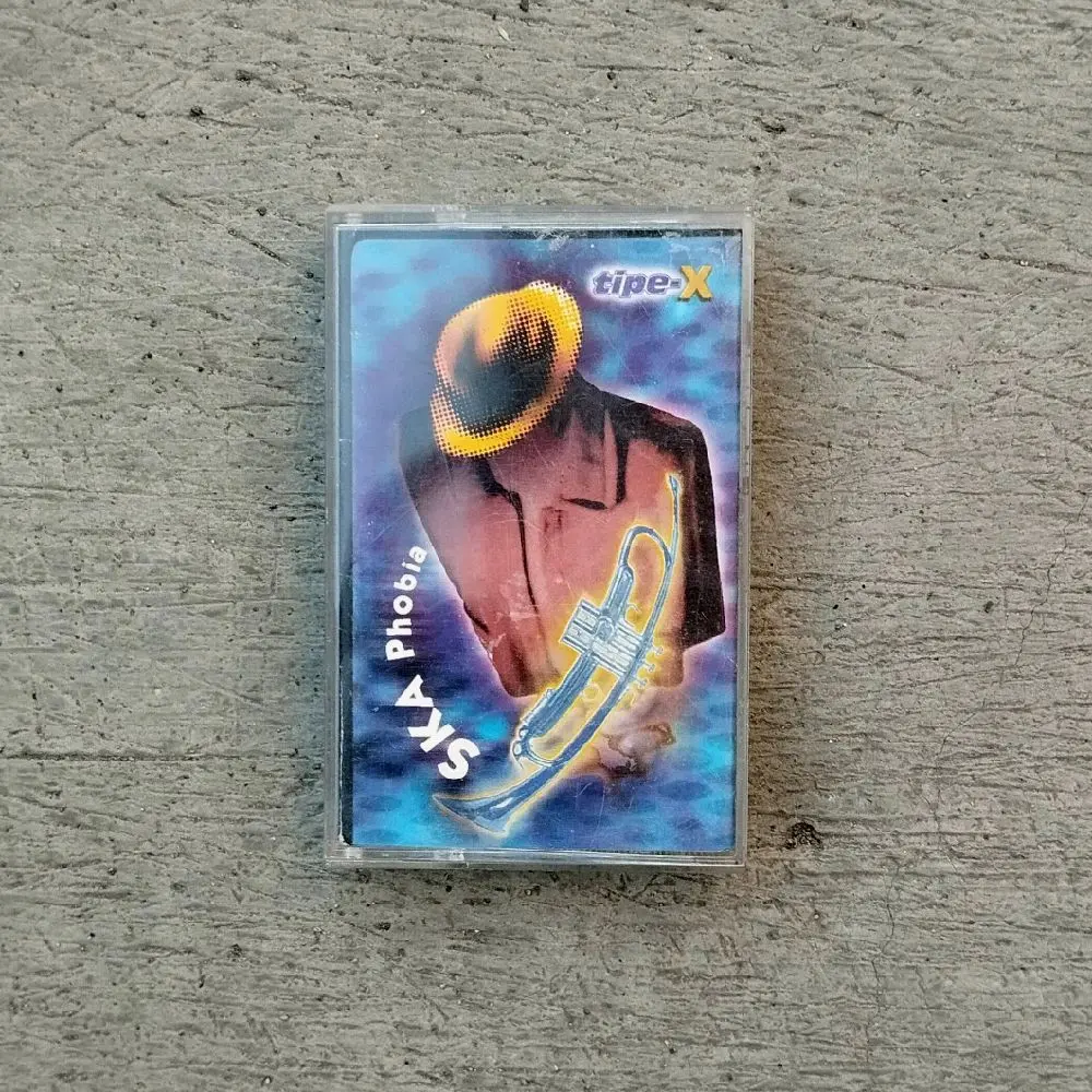 kaset pita tipe-x skaphobia