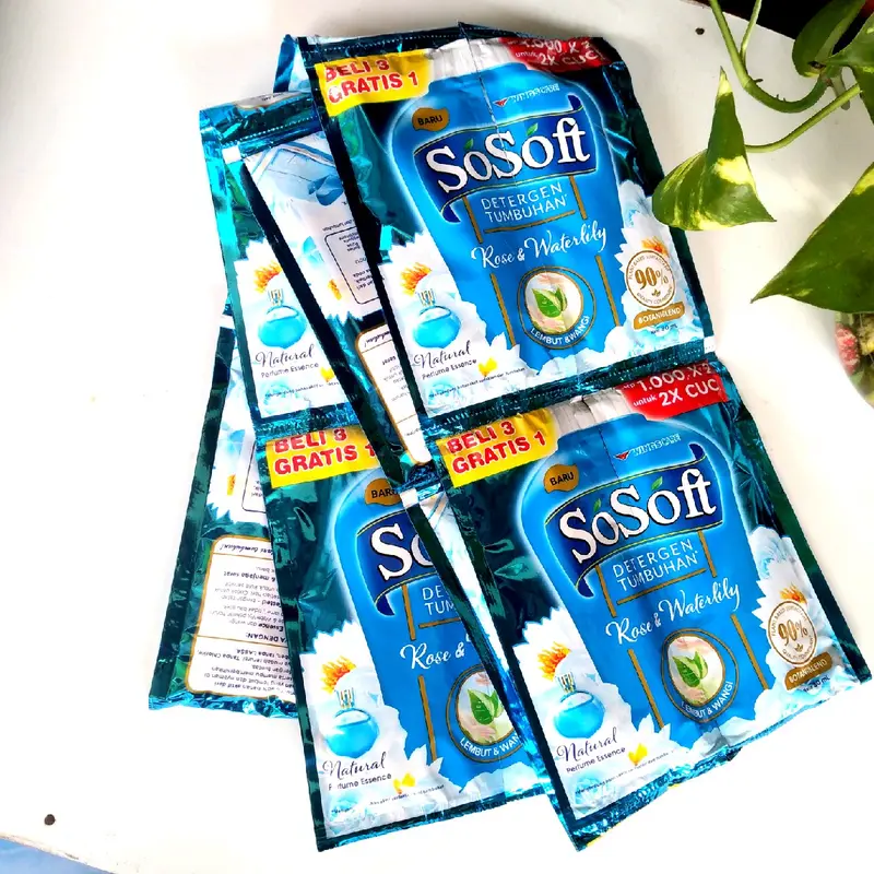 SoSoft kemasan sachet isi 16 renceng deterjen cair 0