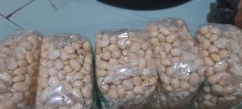 Product Review of 5 bungkus Kacang Kupas Asli Tuban 250g x 5 Bungkus - Total Berat 1,250g - Goreng, Food, Mete, Kering, Snack, Cemilan Bawang Makanan Camilan Mede from a**h 2