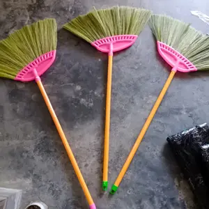 sapu rayung ekonomis merk fantasy ringan dan tebal