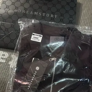 [ TEBUS MURAH ] Polo Shirt DreamStory Fredro Zipper Cotton lacos High Quality